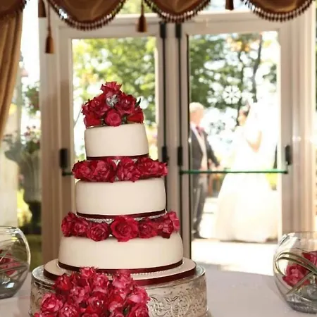 Hunday Manor Hotel 4*