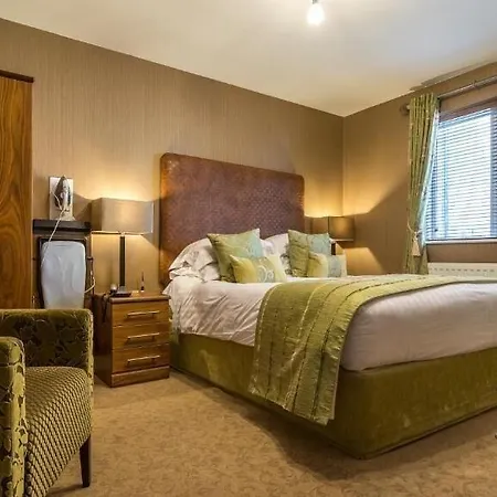 Hunday Manor Hotel 4*