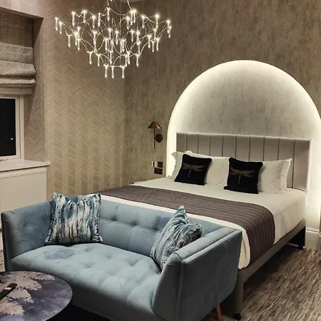 Hunday Manor 4*