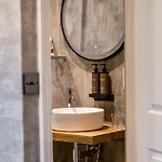 Hotel Hunday Manor 4*